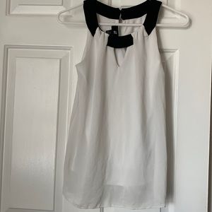 Iz Byer white and black blouse